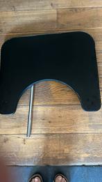 Tafeltje vr op rolstoel, Ophalen