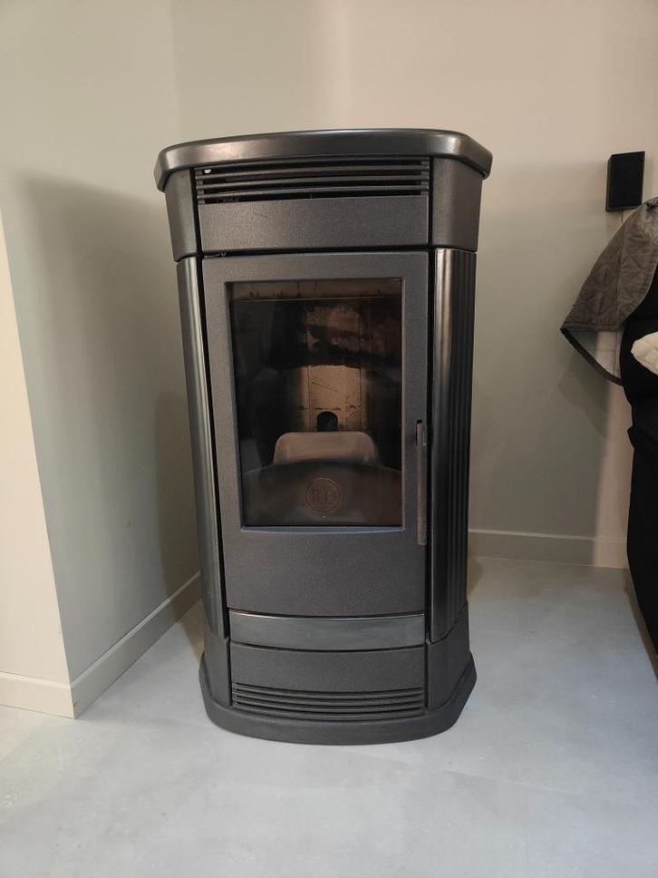 pellet kachel, Doe-het-zelf en Bouw, Verwarming en Radiatoren, Gebruikt, Kachel, Ophalen