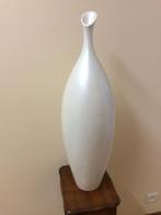 Zeer elegante en decoratieve vaas., Enlèvement, Comme neuf, Blanc