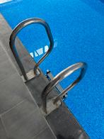 Zwembadladder - zwembadtrap, Tuin en Terras, Ophalen, Zo goed als nieuw