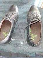 Schoenen en broeken, Enlèvement