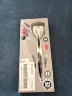 Darts shot zen satori, Sport en Fitness, Darts, Ophalen, Zo goed als nieuw, Flights