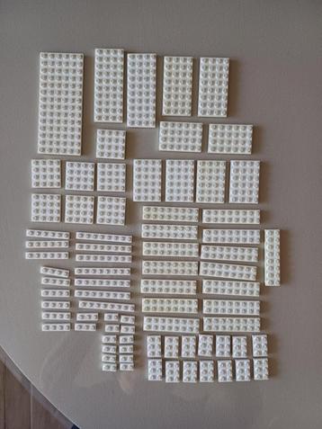 Lotje witte Lego basis platte steentjes zie beschrijving beschikbaar voor biedingen