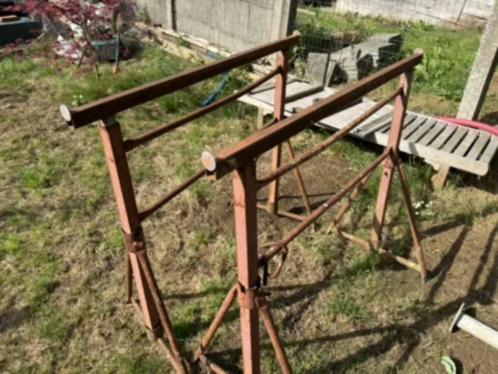 2 sterke metalen schragen - veelzijdig inzetbaar, Doe-het-zelf en Bouw, Metalen, Gebruikt, IJzer, Ophalen