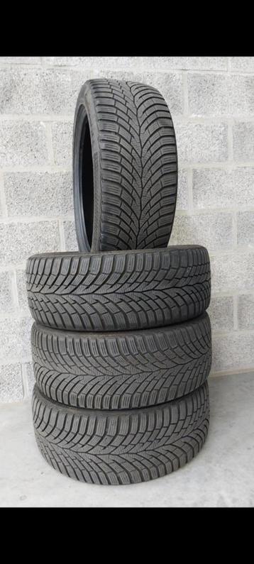 Pneus d'hiver Continental 225/45 R17 V XL