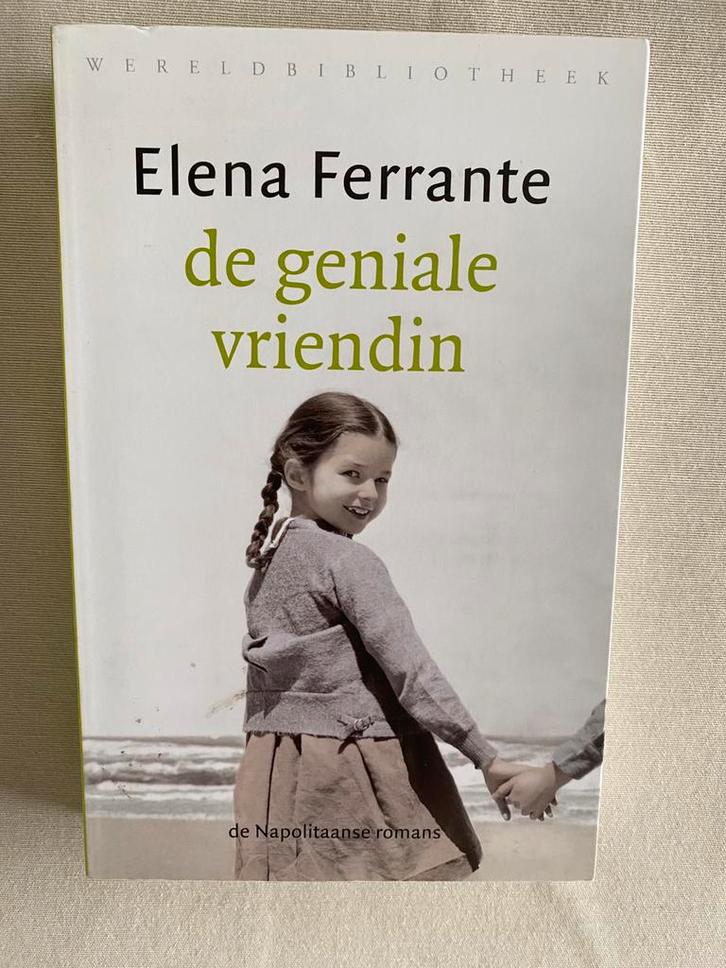 Elena Ferrante - De geniale vriendin, Boeken, Literatuur, Zo goed als nieuw, Ophalen