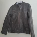 zwart "leder vestje, maat 128, Kinderen en Baby's, Kinderkleding | Maat 128, Ophalen of Verzenden, Zo goed als nieuw, Meisje, Trui of Vest