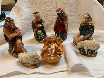 Beelden van eenoude kerststal beschikbaar voor biedingen