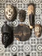 LOT 4 - 6 masques anciens Afrique, Enlèvement ou Envoi