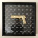 Rob VanMore - Golden war on Louis Vuitton, Antiek en Kunst, Ophalen of Verzenden