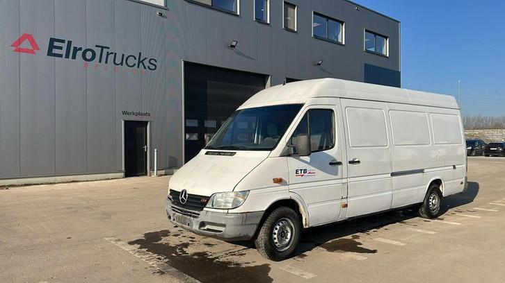 Mercedes-Benz sprinter (H3 - L4 / MANUAL GEARBOX) EL23501, Auto's, Bestelwagens en Lichte vracht, Bedrijf, Te koop, ABS, Radio