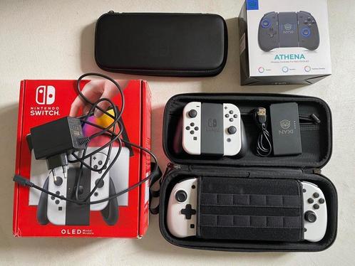 Nintendo Switch pucee (+- 40 jeux) + manette  + 2 housses, Consoles de jeu & Jeux vidéo, Consoles de jeu | Nintendo Switch, Comme neuf