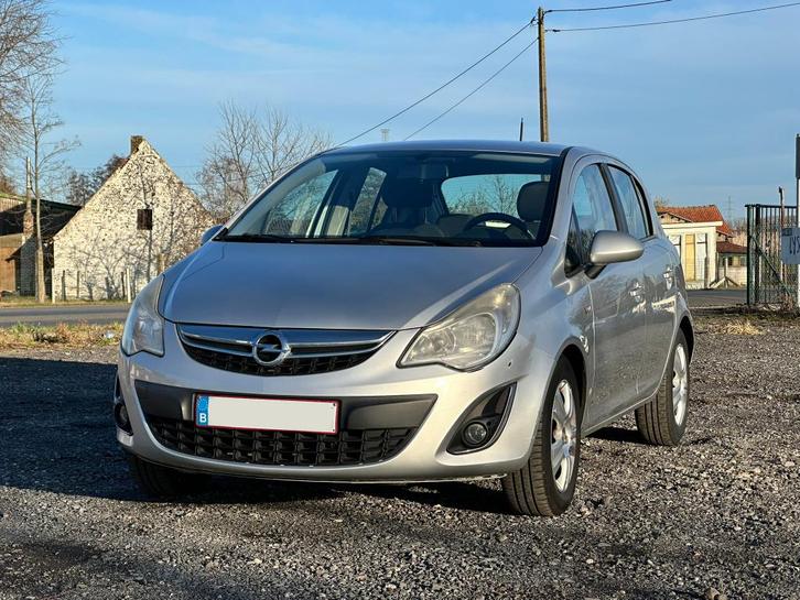 Opel Corsa 1.2 - 180.000km - Lichte deuken carrosserie, Autos, Opel, Particulier, Corsa, ABS, Airbags, Air conditionné, Bluetooth