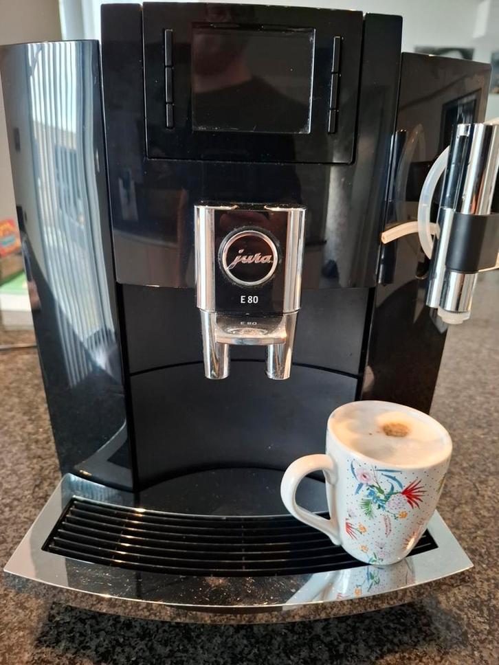 Jura E80, Electroménager, Cafetières, Enlèvement