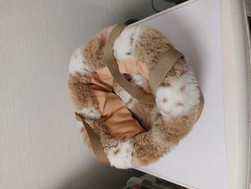 PANIER POUR  PETITS CHIENS BEIGE/ BLANC  ... OCCASION  beschikbaar voor biedingen