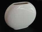 Kleine witte porseleinen vaas met spleetopening, Ophalen