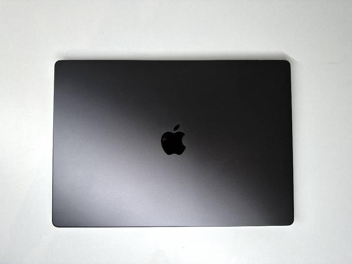 Spec'd out M3 Max Macbook pro 16", Informatique & Logiciels, Apple Macbooks, Utilisé, MacBook, 16 pouces, 1 TB ou plus, 64 GB ou plus