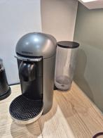 Machine à café Vertuo, Machine à espresso, Réservoir d'eau amovible, Dosettes et capsules de café, Enlèvement