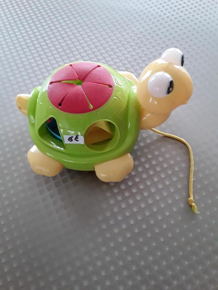 Baby-en kinderspeelgoed - schildpad trekkoordje metvormpjes, Kinderen en Baby's, Speelgoed | Babyspeelgoed, Zo goed als nieuw