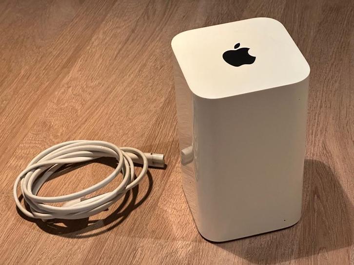 Apple airport extreme model A1521, Computers en Software, Routers en Modems, Zo goed als nieuw, Router, Ophalen of Verzenden