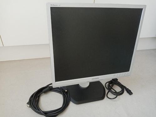 Ecran plat pour PC 19", avec tous ses cables, Informatique & Logiciels, Moniteurs, Comme neuf, VGA, Réglable en hauteur, LED, Autres résolutions