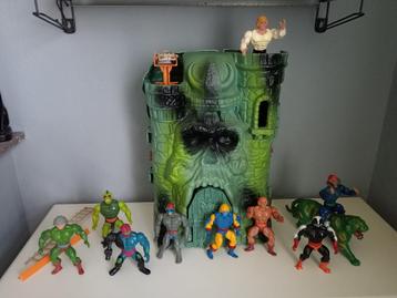 Castle Grayskull uit 1982 met poppetjes beschikbaar voor biedingen