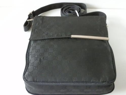 Gucci schoudertas., Handtassen en Accessoires, Tassen | Schoudertassen, Zo goed als nieuw, Overige merken, Zwart, Ophalen of Verzenden