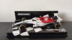 Minichamps Alfa Romeo C37 Leclerc F1 debuut 2018 1/43, Ophalen of Verzenden, Zo goed als nieuw, Auto, MiniChamps