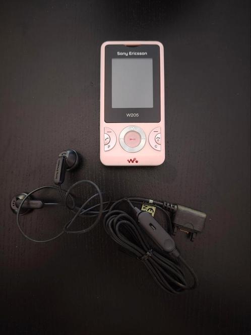 Sony Ericsson W205 Sakura Téléphone portable, Telecommunicatie, Mobiele telefoons | Siemens, Zo goed als nieuw, Ophalen