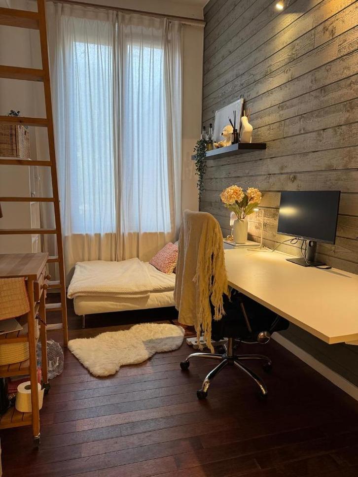 Studentenkamer (gemeubeld) met douche centrum Leuven, Immo, Appartementen en Studio's te huur, Leuven, 20 tot 35 m²