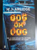M.J. Arlidge - Oog om oog, Boeken, Thrillers, Ophalen of Verzenden, Zo goed als nieuw, M.J. Arlidge