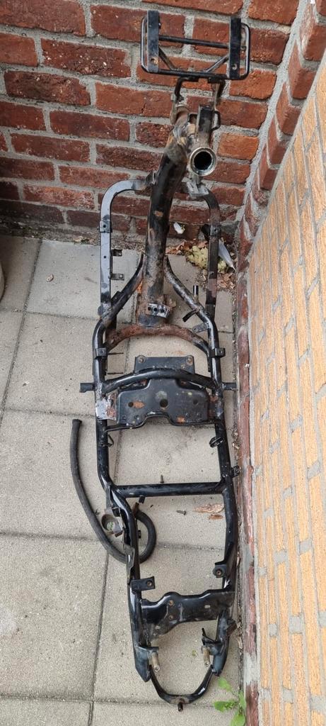Keeway hurricane 50cc scooter 2 takt A klasse frame met papi, Fietsen en Brommers, Brommeronderdelen | Algemeen, Carburateur, Ophalen of Verzenden
