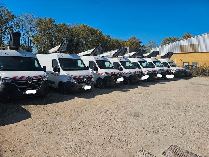 Nacelle Renault Master 4 année 2022, Autos, Renault, Particulier, Master, Vitres électriques, Diesel, Boîte manuelle, Blanc, Noir