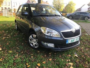 Skoda Fabia 2010 - 77 000 km - climatisation disponible aux enchères