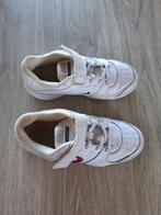 Nike sportschoenen maat 30, Meisje, Sportschoenen, Ophalen of Verzenden, Zo goed als nieuw