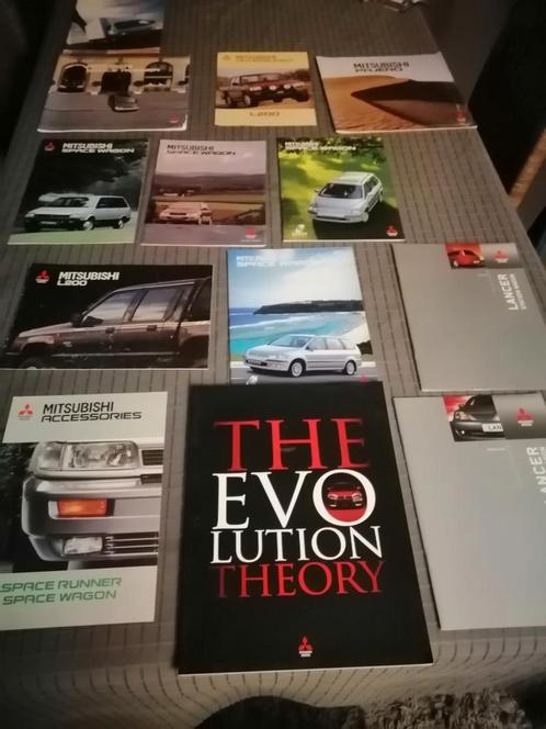 Mitsubishi folders, Boeken, Auto's | Boeken, Zo goed als nieuw, Mitsubishi, Ophalen of Verzenden