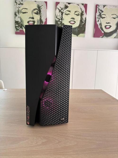 Game pc met toetsenbord, Computers en Software, Desktop Pc's, Zo goed als nieuw, HDD, Ophalen