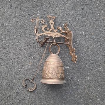 Antieke bel in koper / messing . In perfecte staat . beschikbaar voor biedingen