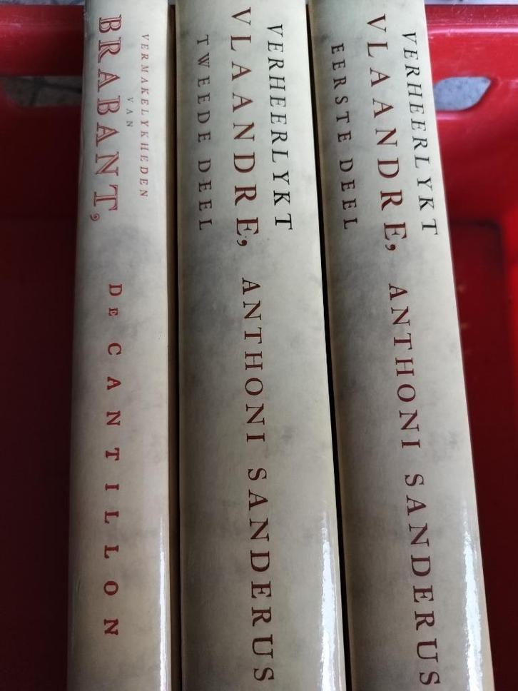 Verheerlijkt Vlaandre + Vermakelykheden van Brabant, Boeken, Geschiedenis | Stad en Regio, Zo goed als nieuw, Ophalen