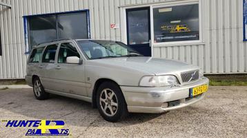 Volvo V70 2.4 Europa , Kleurcode 443 beschikbaar voor biedingen