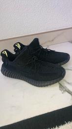 Yeezy boost 350, Kleding | Heren, Schoenen, Zwart, Ophalen of Verzenden, Zo goed als nieuw, Adidas