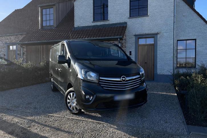Opel Vivaro 1.6 (CDTI), Autos, Opel, Particulier, Vivaro, Airbags, Air conditionné, Bluetooth, Cruise Control, Rétroviseurs électriques