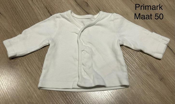 Wit truitje (Primark, maat 50), Kinderen en Baby's, Babykleding | Maat 50, Zo goed als nieuw, Ophalen of Verzenden