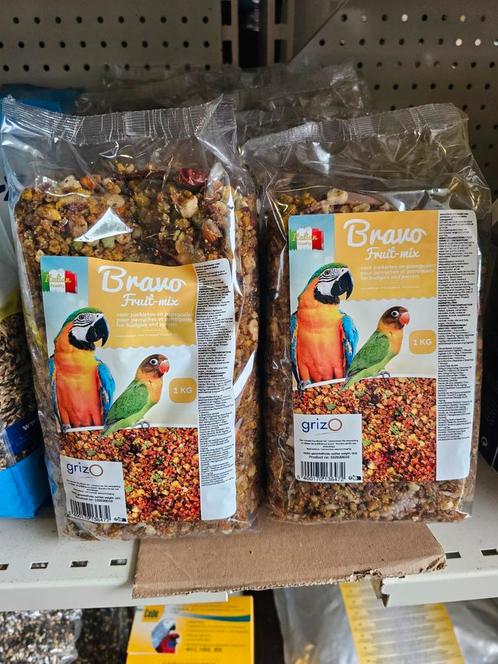 Bravo Fruit Mix Grof 1kg, Bird-X Heerlijke mengeling, Dieren en Toebehoren, Vogels | Toebehoren, Ophalen