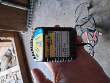 Chargeur batterie moto  beschikbaar voor biedingen