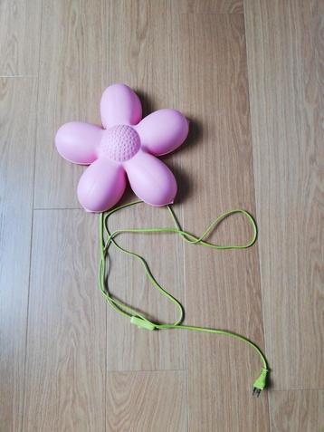 Leuke roze bloemlamp voor op kinderkamer, Huis en Inrichting, Ophalen of Verzenden, Zo goed als nieuw