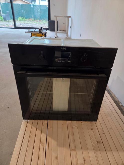 AEG BPB331061B te koop (foutieve aankoop), Elektronische apparatuur, Ovens, Nieuw, Oven, Ophalen of Verzenden