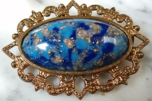 grote vintage broche  blauwe steen ovaal, Handtassen en Accessoires, Broches, Koper, Ophalen of Verzenden