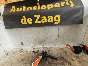 Combischakelaar Stuurkolom van een Daihatsu Materia beschikbaar voor biedingen