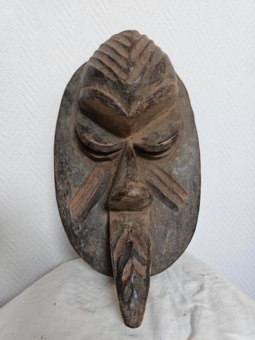 Ibibio masker uit Nigeria in hout. 37cm